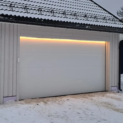 Galleribilde lyslist kveld
